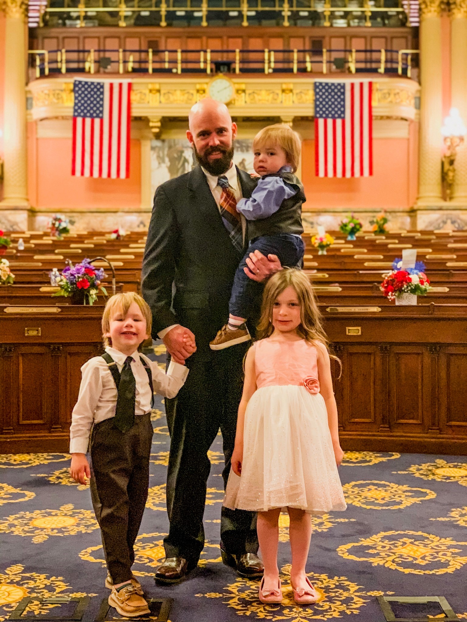 Metzgar Takes Oath of Office to Begin 2020-21 House Session 